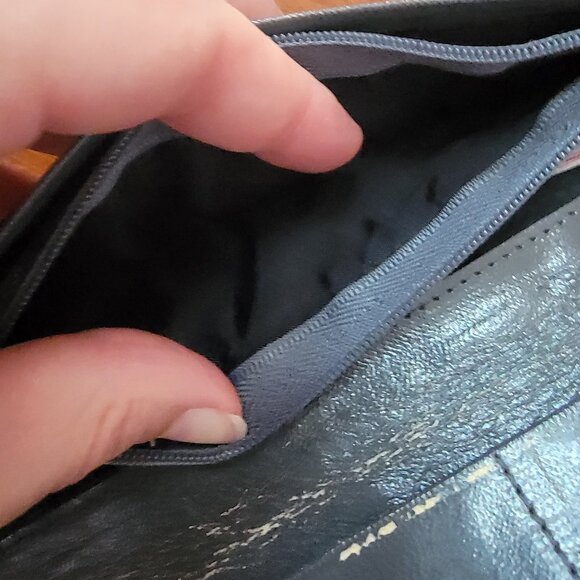 Cora Jacobs Collection Gray Leather Wallet - Picture 10 of 14